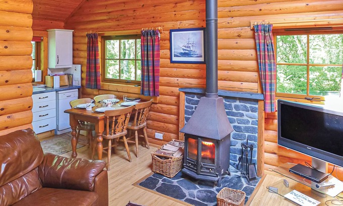 Craobh Haven Ski Chalet | 1 bedroom accommodation in Craobh Haven, Argyll
