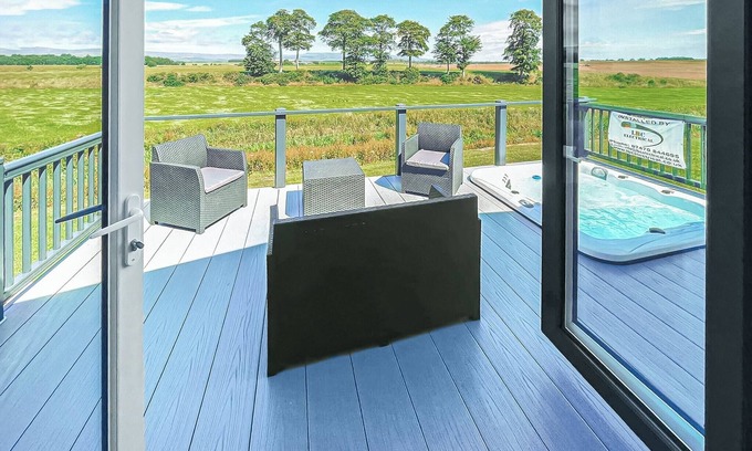 Laurencekirk Ski Chalet | 1 bedroom accommodation in Laurenkirk