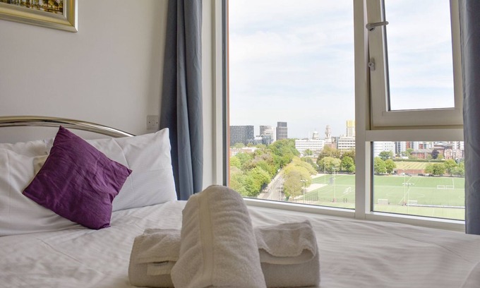 Portsmouth Cottage | 1 bedroom accommodation in Gunwharf Quays, near Portsmouth
