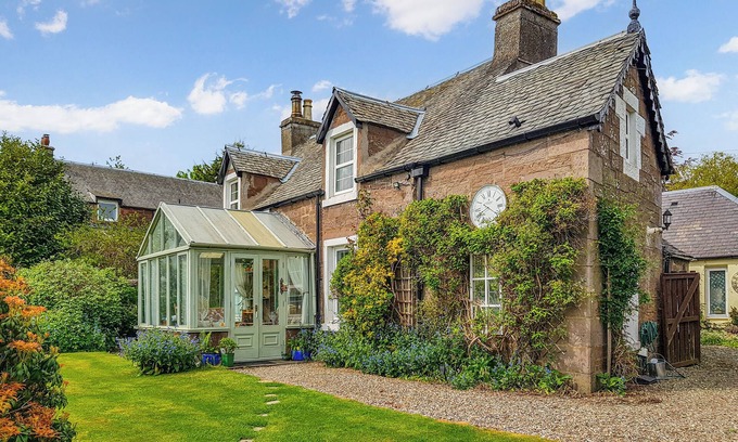 Crieff Cottage | 1 bedroom accommodation in Crieff