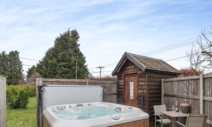 North Tuddenham Cottage | 1 bedroom accommodation in North Tuddenham, near East Dereham