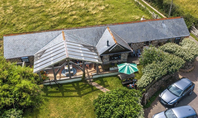 Newquay Cottage | 1 bedroom accommodation in Holywell Bay, near Perranporth