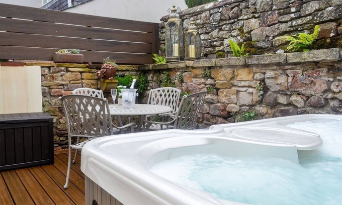 Wing Cottage | 1 bedroom accommodation in Talkin, near brampton