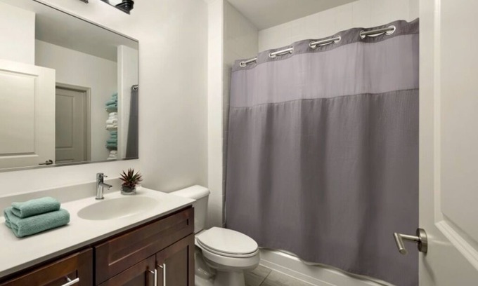 Newtown Square Apartment | 1-Bedroom Apartment - 7-day min. - Background check/Lease Required