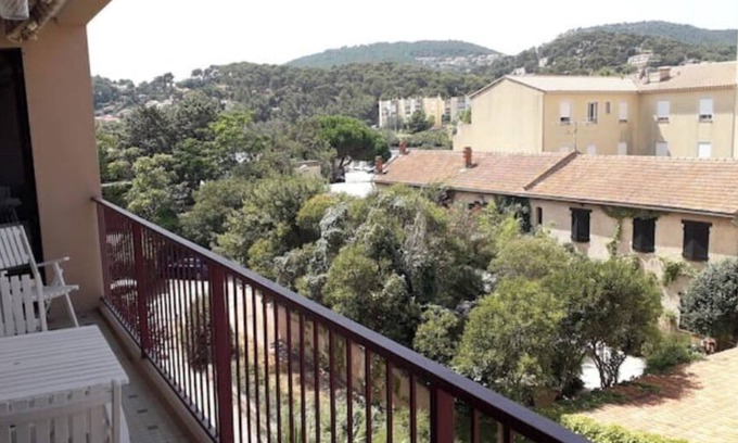 Hyeres City Centre Apartment | 1 Bedroom Apartment In Hyères
