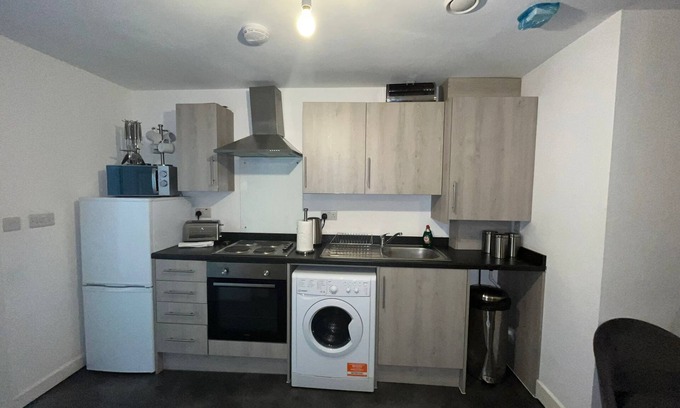 George Green Apartment | 1 Bedroom apartment near London heathrow airport