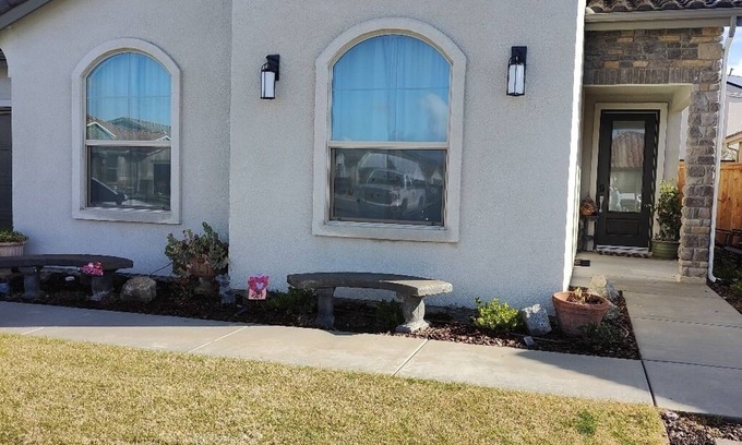 Greenacres Apartment | 1 bedroom Apt in Bakersfield with easy access to hwy 99 & I5