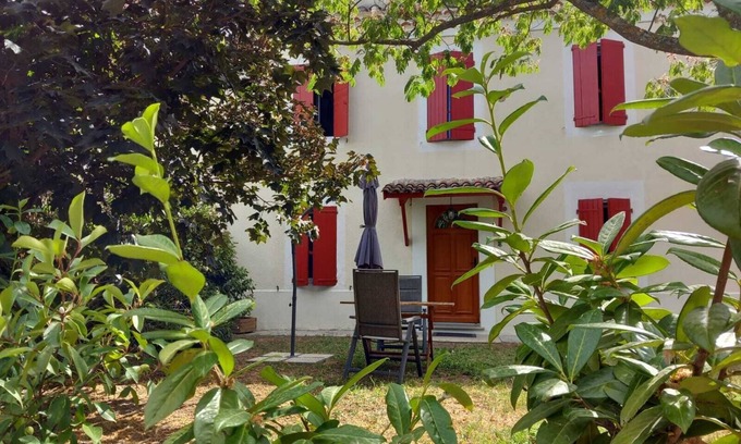 Volx Bed & Breakfast | 1 Bedroom Bed & breakfast in Volx