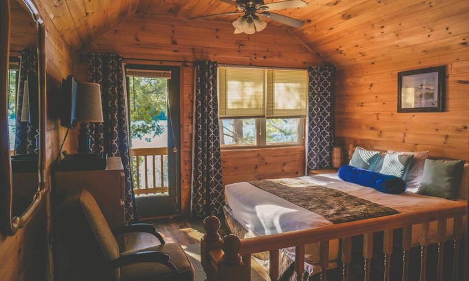 Long Lake Cottage | 1 Bedroom Cottage, sleeps 2