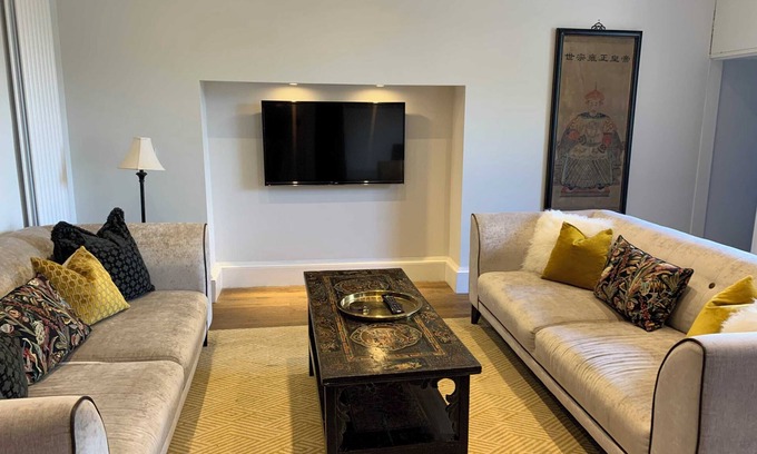 Bonnington Apartment | 1 Bedroom Flat in the New Town of Edinburgh