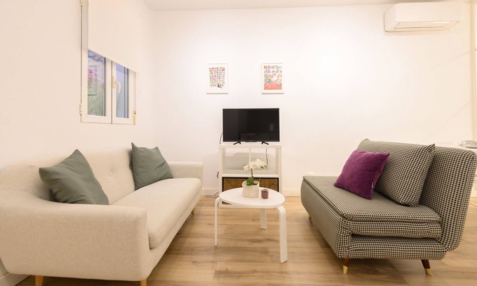 Arganzuela Apartment | 1 bedroom flat in the centre of Madrid