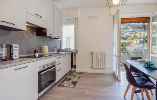 Recco Apartment | 1 Bedroom Nice Apartment In Recco
