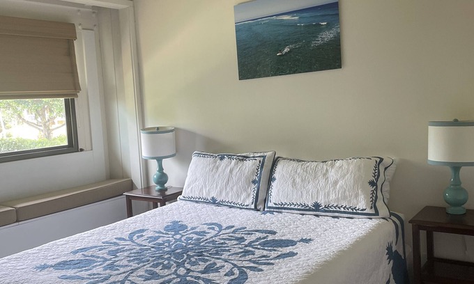 Kahuku Condo | 1 bedroom plus loft: Steps away from Turtle Bay, AC throughout: sleeps up to 6