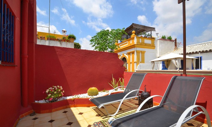 Santa Cruz Apartment | 1-bedroom, private terrace, Santa Cruz quarter