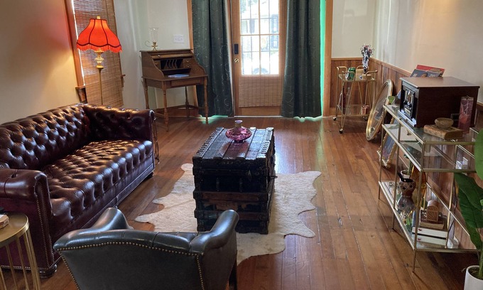 Bywater House | 1 bedroom private vacation home in New Orleans