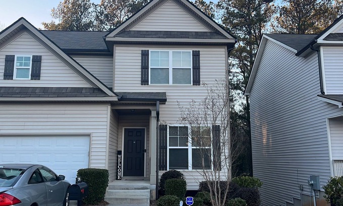 Southwestern House | 1-Bedroom Roommate Style 6-Months+ Rental in Atlanta Near to Airport & Downtown