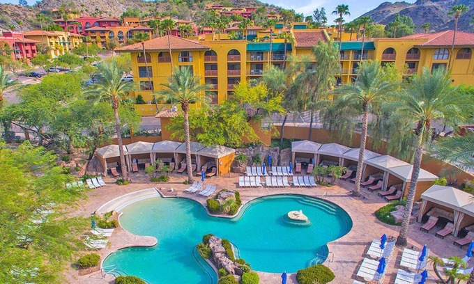 North Mountain Apartment | 1 Bedroom Suite + Balcony | Golf Course + Pools