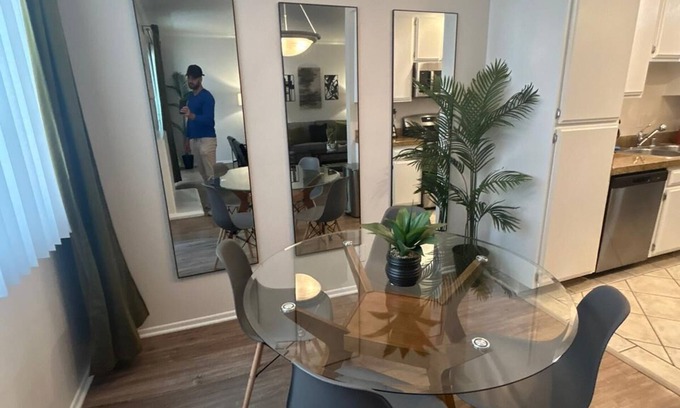 Beverly Hills Hotel | 1 BR Oasis Beverly Hills, Parking, Pool, & Fitness