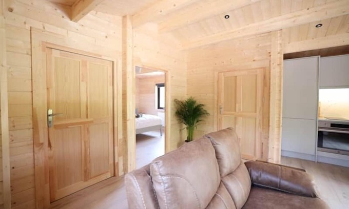 Killarney Cabin | #1 Killarney Cabins, Stunning Lodge & Parking