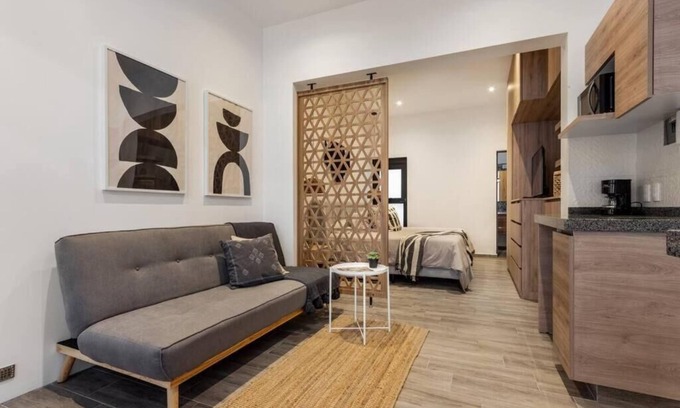 Roma Sur Apartment | 1) Loft Eugenia: Private King Size Bed Roma Sur