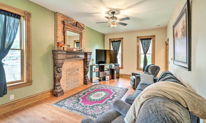 Dubuque House | < 1 Mi to Downtown: Historic Dubuque Gem!