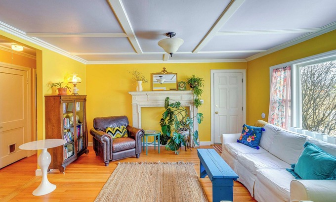 Williamstown House | 1 Mi to Dtwn: Beautiful Home in Williamstown!