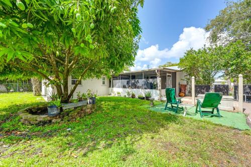 Bonita Springs House | 1 Mi to Dtwn Bonita Springs Home with Lush Yard!