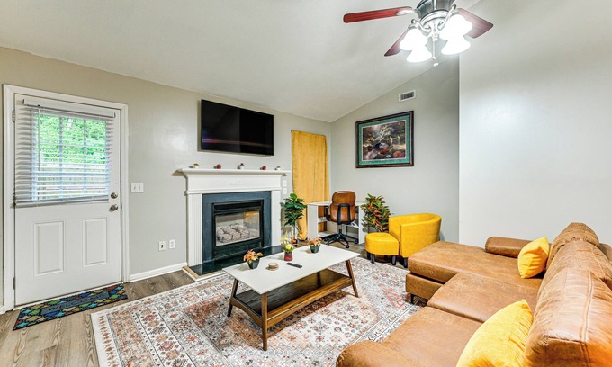 Greenville House | 1 Mi to ECU Campus: Greenville Home w/Yard!
