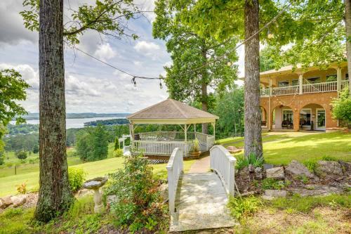 Grant Apartment | 1 Mi to Lake Guntersville Scenic Condo Retreat!