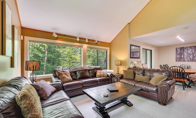 Lincoln House | 1 Mi to Loon Mountain: Lincoln Haven w/Balcony