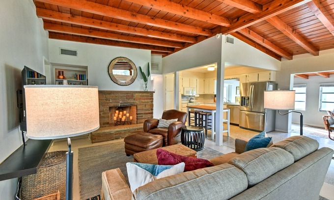 Laurel House | 1 Mi to Nokomis Beach: Home w/EV Charger