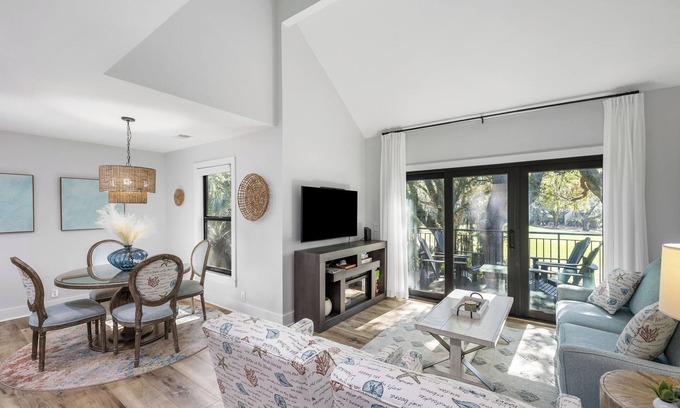 Seabrook Island Villa | <1 Mi to Seabrook Island Beach: Golf View Villa!
