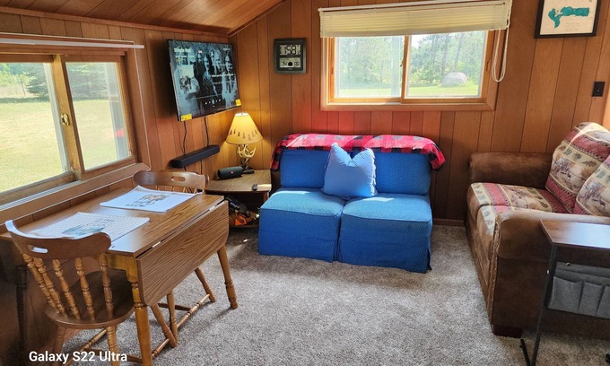 Vanderbilt Cabin | < 1 mile from Thumb Lake, Cozy cabin in charming Thumb Lake area.