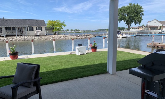 Gypsum Condo | 1 of 4 Waterfront Rental Units - Clean, Safe & Small Complex Sleeps 8-32