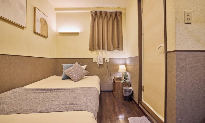 Hyakunincho Hotel | 1 single bed b/Shinjuku-ku Tokyo