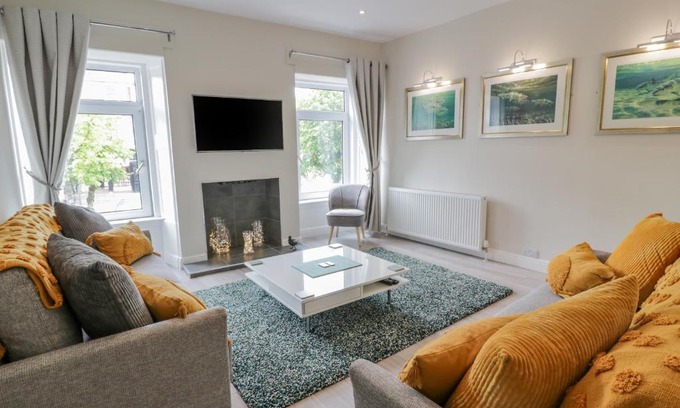Moffat Apartment | 1 Syme Street