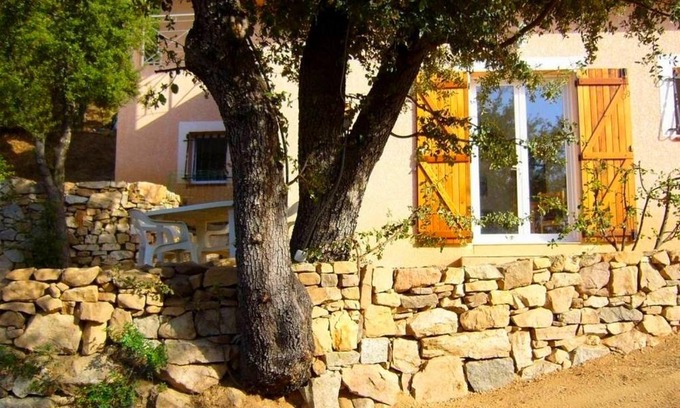 Alata House | 1 Trova-Ranocchietto
