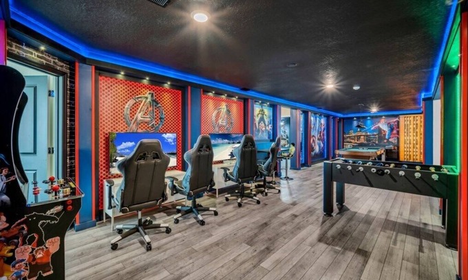 Florida Central Atlantic Coast Villa | 10 BED | 8 BATH Villa Gameroom & Pool 2106Lelani