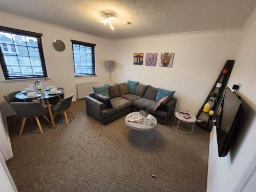 Moffat Apartment | 10 Ladyknowe court
