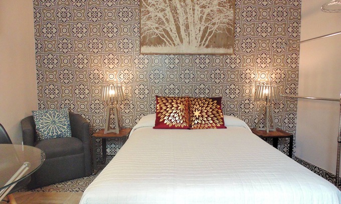 Coyoacan Apartment | 10 min from Coyoacán! Room for 2 people; living room, kitchen and bathroom.