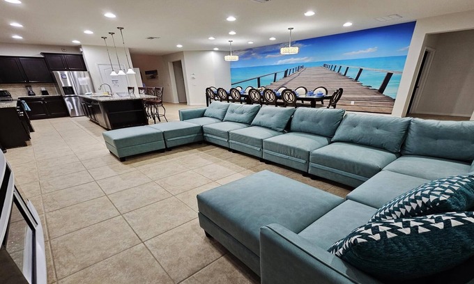 Four Corners Villa | [10 Min to Disney] Enjoy a spacious villa with a private pool and hot tub!