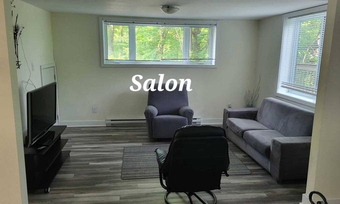 Hull Apartment | 10 MINUTES FROM DOWNTOWN OTTAWA, FAMILY FRIENDLY 1 BEDROOM APPARTMENT.