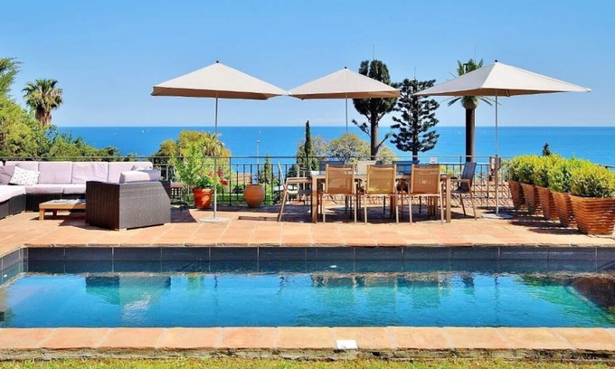 Vallauris Villa | 10 mn from Cannes, charming villa with swimming-pool, enjoying views of sea