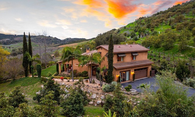 Temecula House | 10% Off June - 6Br,Close to Town and Wineries!