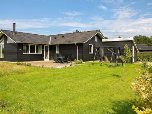 Ansager House | 10 person holiday home in Ansager