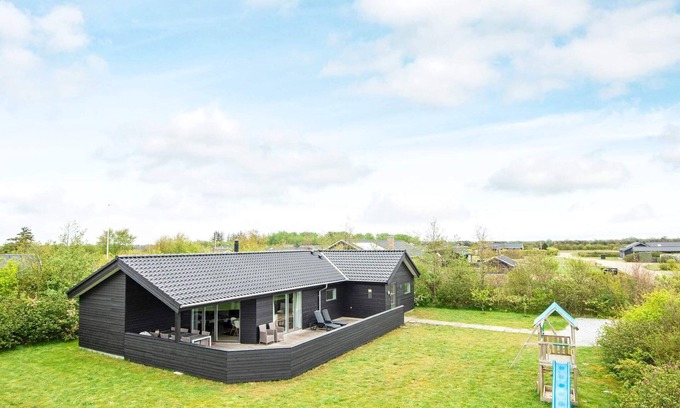 Skaven Strand House | 10 person holiday home in Tarm-By Traum