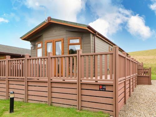 Tunstall House | 10 Poppy Lodge