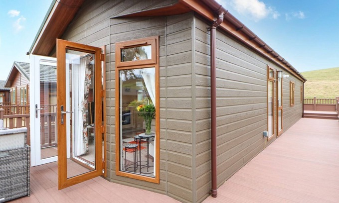 Tunstall Cottage | 10 Poppy Lodge
