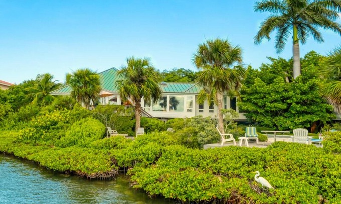 Wulfert House | $100 Bubble Room Gift Certificate for bookings made for 2025. Fabulous House !