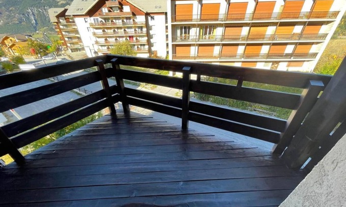 Le Sauze Apartment | 100m from resort center, 2nd floor, balcony, tv, 20m², Sauze - Super Sauze